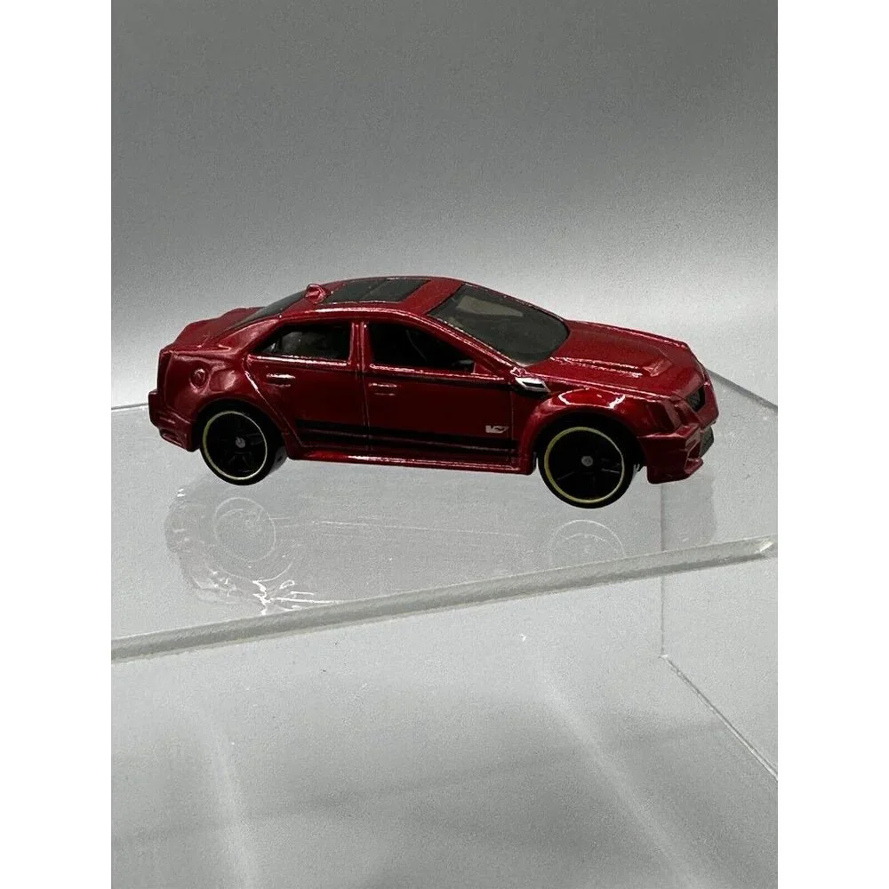 2010 HOT WHEELS '09 CADILLAC CTS-V RED 1:64 DIECAST 2 3/4